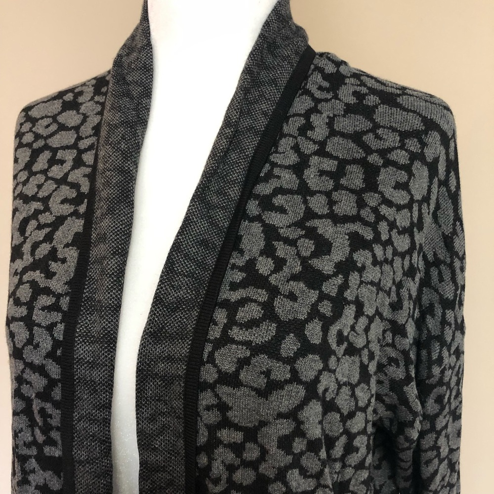 NWT Lysse Sierra Gray Leopard Cardigan